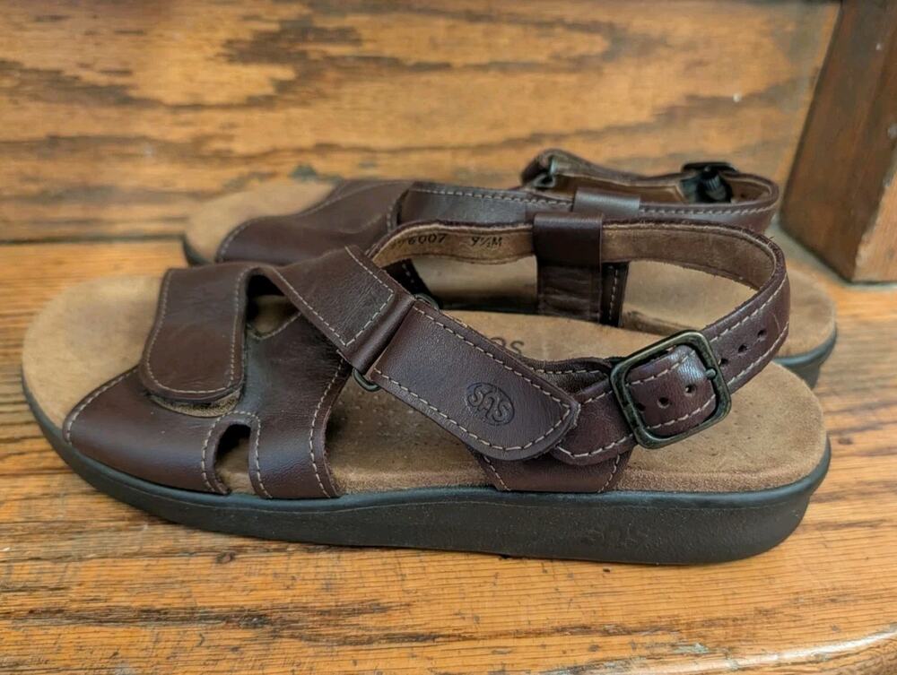 SAS Huggy Sandals Womens 9.5 Tripad Comfort Cross Ankle Strap Dark Brown